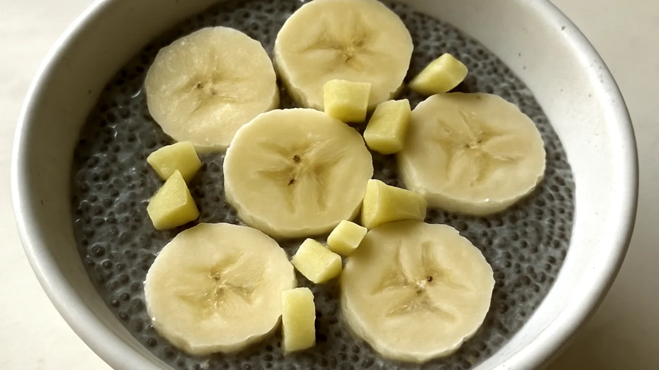 Budino di semi di chia con banana e zenzero fresco"